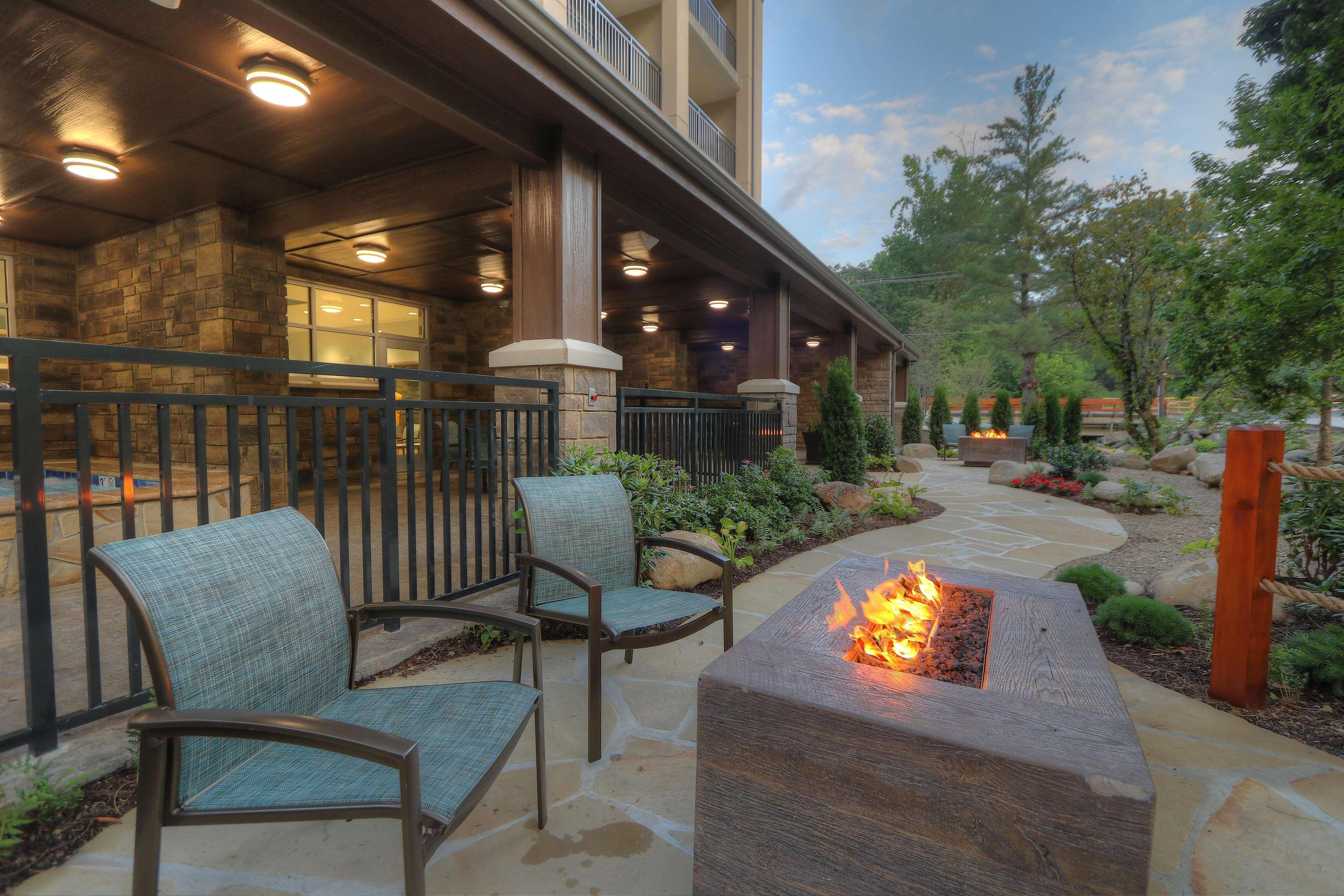 Hampton Inn Gatlinburg Historic Nature Trail, Tn Exterior photo